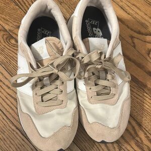 New Balance 237